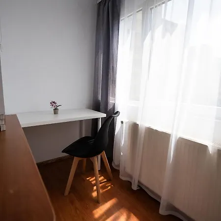 Gazde/Camere de închiriat Edelweiss -gara Brașov